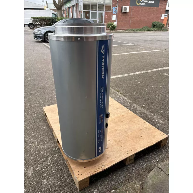 **BARELY USED** 12″ Phresh Hyperfan Silenced EC Fan